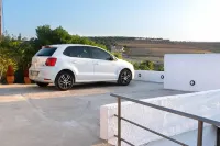 Sunset Bliss Villa in Karteros