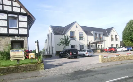 Hotel Bismarckhöhe Отели в г. Ленгерих