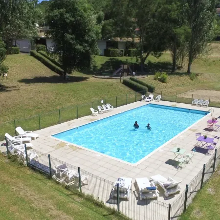 VVF Montpeyroux Auvergne Hôtels à : Parent