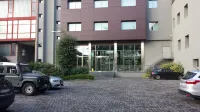 Best Western Plus Hotel Monza e Brianza Palace - Parkering