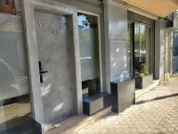 Wander Luxe - Hostels