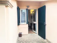 온수 욕조, 수영장이 있는 지아노 델룸브리아의 농가