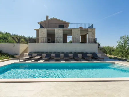 Istriana Отели в г. Баредине