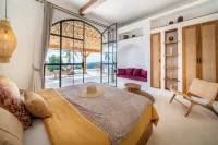 뉴 ! 스터닝 4BR 정글 뷰 빌라 인 로비나 로비나 호텔