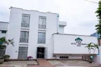 Hotel Imbanaco Hotels near MAKRO SUPERMAYORISTA S.A