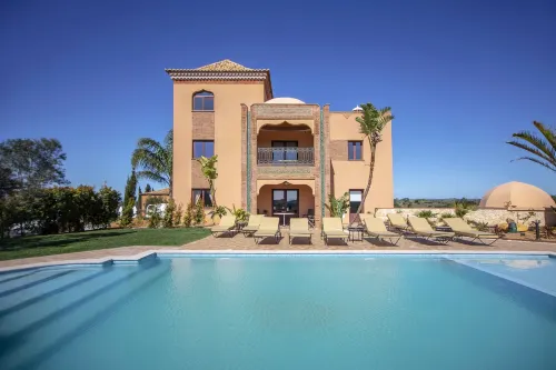 Al Karob Yoga Boutique Hotel Hotels in Guia