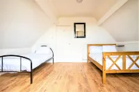 오렐 파크 중심부의 트래블러스 스테이  호텔