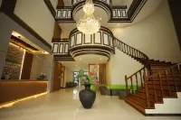 Parkside Meuligoe Hotel فنادق في ميولابوه