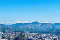 The Golden Leaves Cafe And Cottages Hotels in Champawat