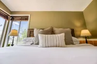 Cozy 3Br Reno Home · Spring Outdoor Living