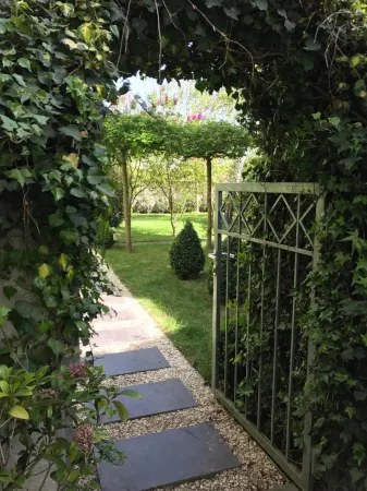 Hotel Ahrbella Отели в г. Бад-Нойенар-Арвайлер