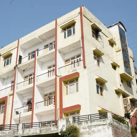 Hotel Apoorva