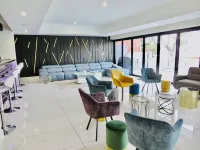 H & H Boutique & Spa