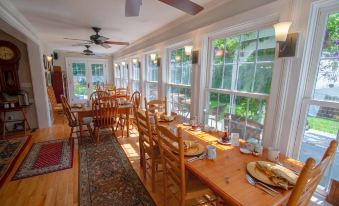 Phineas Swann Inn & Spa