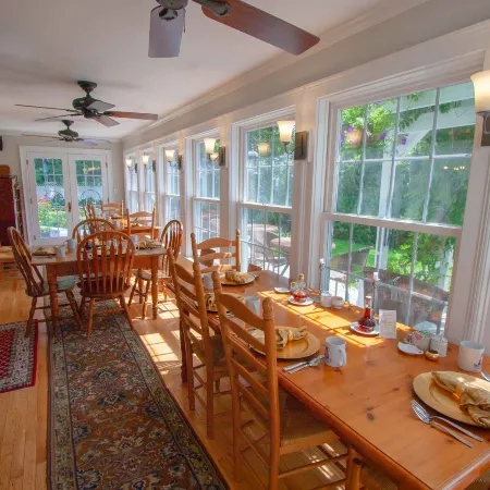 Phineas Swann Inn & Spa