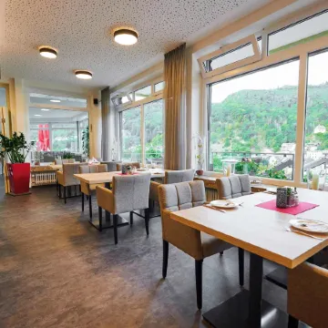Flair Hotel am Rosenhügel - Garni