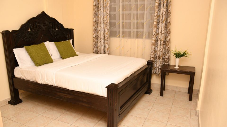 Apartment Sleeps 4 with Two Bathrooms