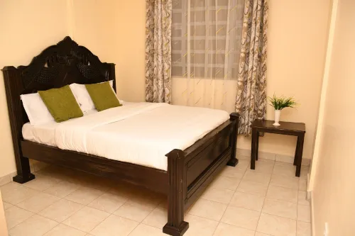 Apartment Sleeps 4 with Two Bathrooms