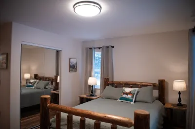 Brand-new Alaskan custom home awaits you in the heart of Hatcher Pass!