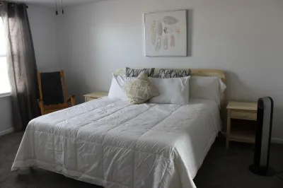 Games/10 Min to GrandPark/30 mins to INDY/Sleeps 14/ Hotels near CrossRoads Church At Westfield