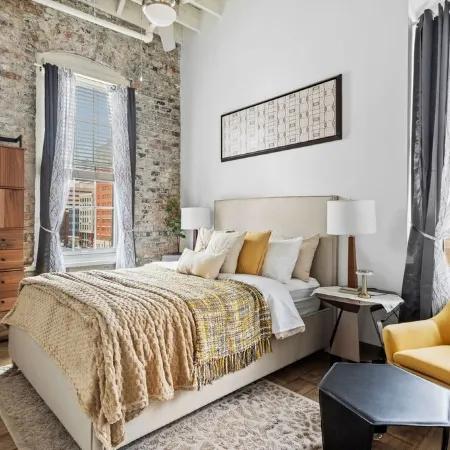 Historic Downtown - Free Parking Garage - 5 min walk OTR