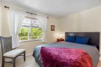 Humble Home on the Coast in the Heart of Redwood National Park with Hot Tub!
