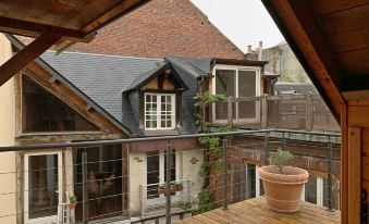L'Ecole des Demoiselles