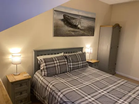 River Penthouse Apartment in the Heart of