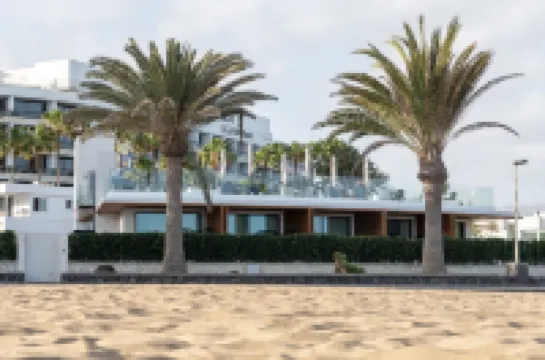 TenSuites - Adults Only