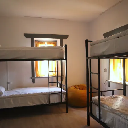 ESENIN 1 Hostel & Bar (Есенин 1 Хостел & Бар)