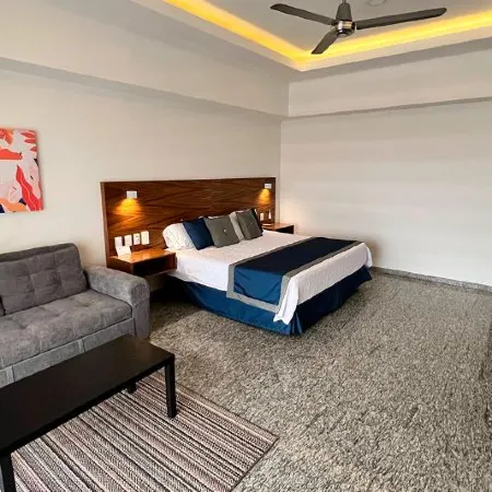Los Picos Hotel & Suites Bucerias