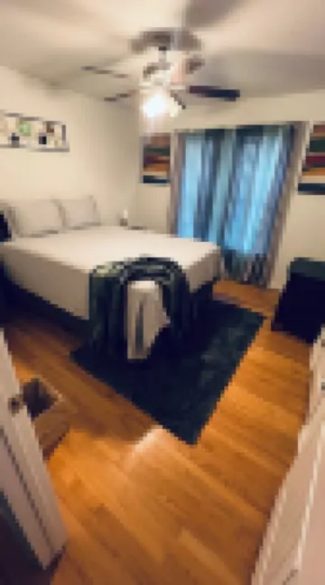 Charming 3-bedroom house in beautiful Jacksonville With WiFI & workspace.