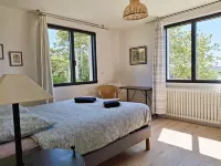 A haven of peace in the family-friendly Aber with sea views. Elegant and modern near the beach! Hotels near D2 Studio Danse 2000