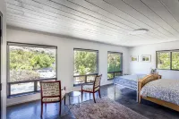Best Swimming Hole in Town - Five Bedrooms - All King Beds!