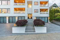 Iconic Skyline Views from Queen Anne Hill w/Luxury Design, Full Gym and Deck