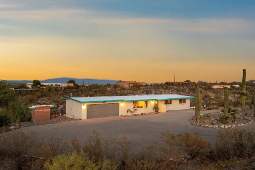 The Peaceful Valley-Views-Game Room-Comfy Beds-Pool-Waffles-Hiking@Saguaro West
