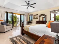 Breathtaking Oceanfront Luxe Villa in Tower Isle Jacuzzi Pool Fully Staffed Hotels in Tower Isle