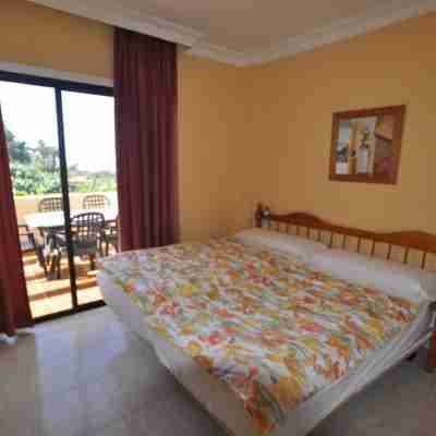 sunny terrace apartment directly on the sea with stunning views Rooms
