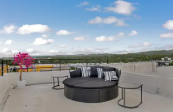 Zuma Villa/3Br/3.5BA/Rooftop Terrace/Sea View/Pool/Gated/10 Mins to Beach/Swings