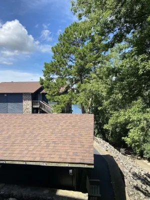 2B/2B Lake View Condo Hotels in 