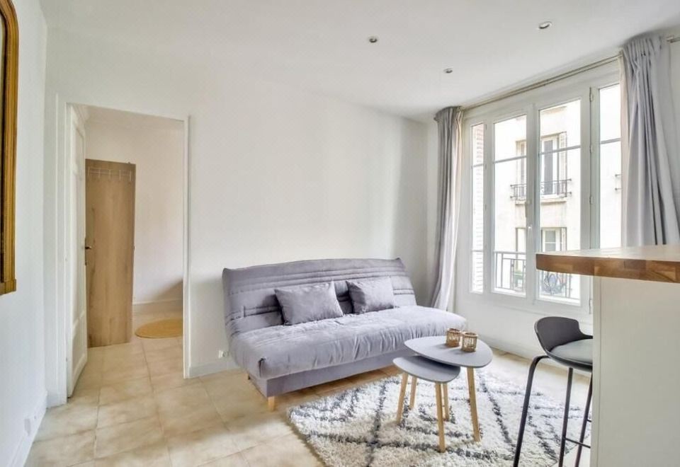 Nice Flat near Porte Clignancourt metro station