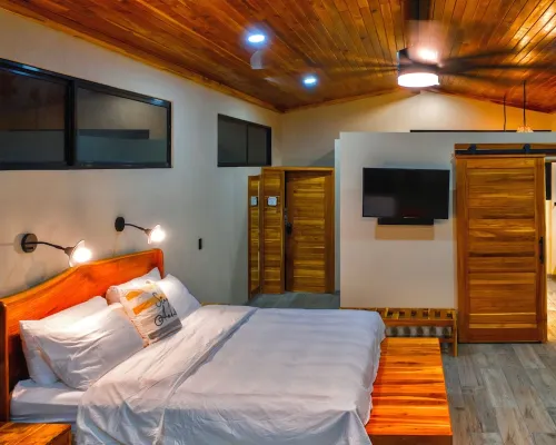 Beachfrontgem Perfect for Large Family Gatherings and Friend Reunions サベグレのホテル