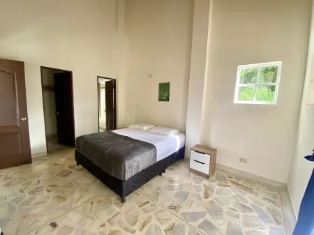 House in exclusive sector with parking