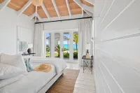Ba Roos - Exuma's Dreamiest Beach House/On the Beach w 350ft of Beachfront! 大埃克蘇馬島住宿飯店