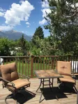casual elegance in the heart of beautiful downtown Joseph Oregon