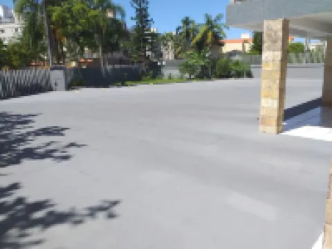 Great apartment for 8 people, two blocks from Praia Brava - Caioba 馬蒂紐斯酒店