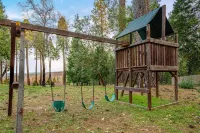 Escape to Nevada City’s Round House Retreat.