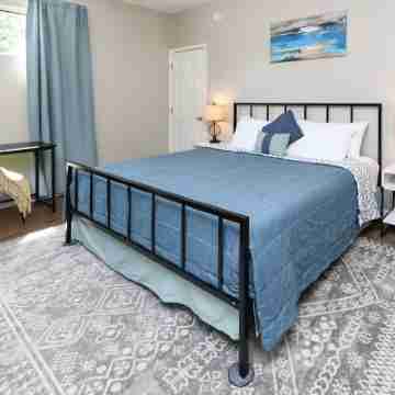 Beautiful Villa in Myrtle Beach within 4 min walk to the beach Rooms