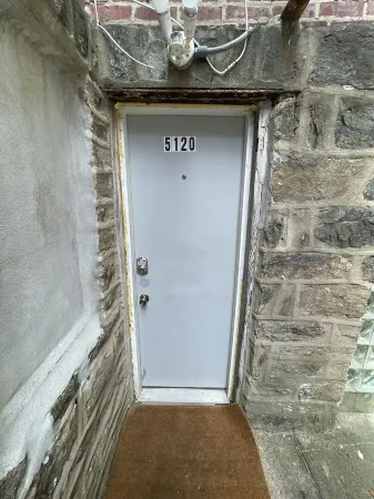 Retreat to this harmonious and tranquil apartment in the quiet neighborhood. Отели рядом с достопримечательностью «Моррис Арборетум & Гарденс оф Юниверсити оф Пенсильвания»