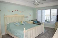 Bayside & Beyond-Sunset Bay Villa #105- Waterfront with Boat Slip